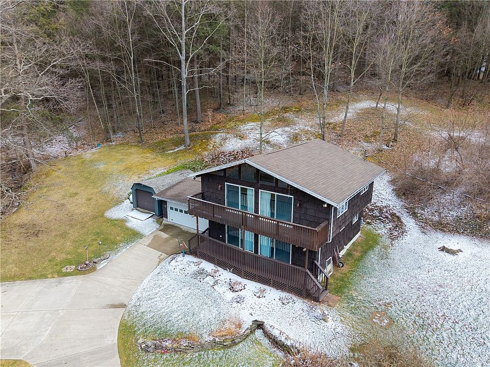 1st image of 1073 Sharp Hill Rd