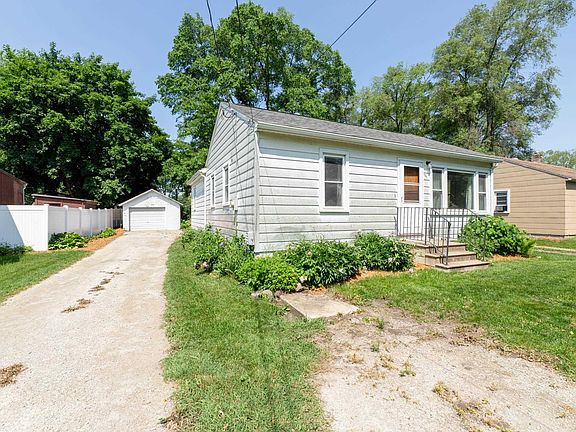 2nd image of 124 Hansen Dr