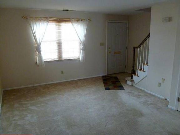2nd image of 193 Fairhaven Dr APT 116
