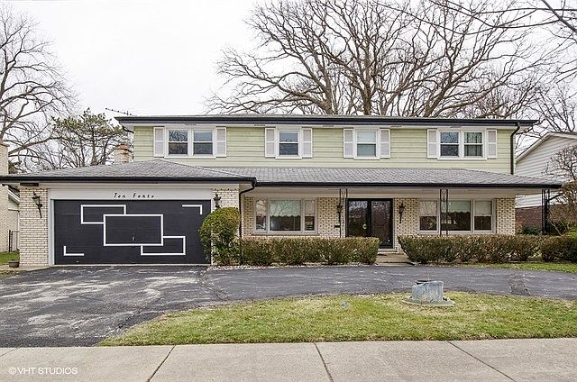 1st image of 1040 New Trier Ct