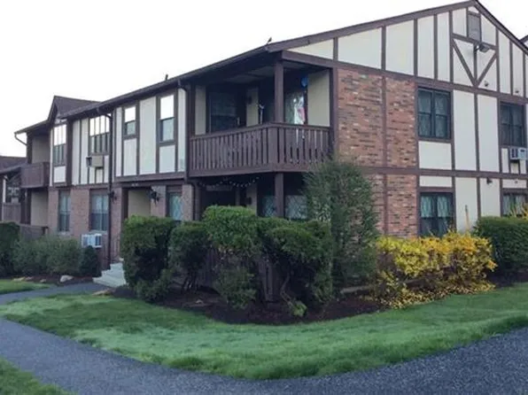 463 Sierra Vista Ln, Valley Cottage, NY 10989