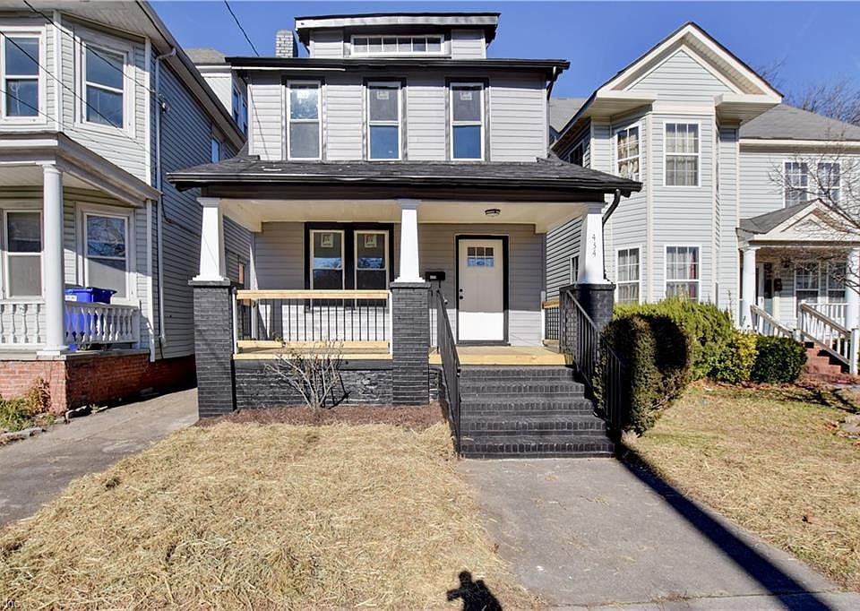 1st image of 434 W 34th St
