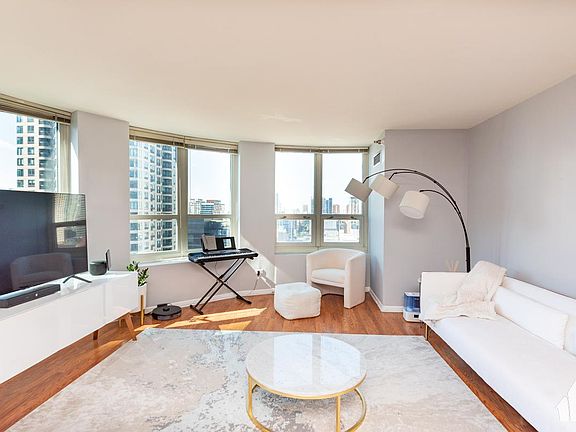 2nd image of 345 Lasalle Dr #2301