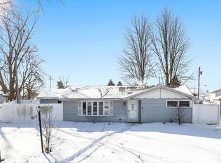 2015 Greengold St, Crest Hill, IL 60403