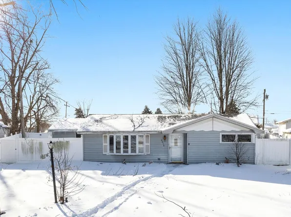 2015 Greengold St, Crest Hill, IL 60403
