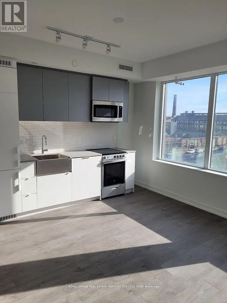 2 bed, $2,900 — Photo 4