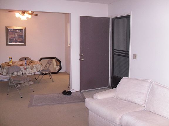 Spacious living&dining rooms