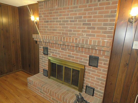 3rd image of 4024 Mount Vernon Dr