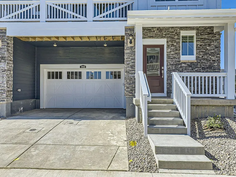 1988 S Fultondale Ct — Photo 2