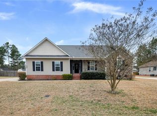 4526 Storm Cat Ln, Hope Mills, NC 28348