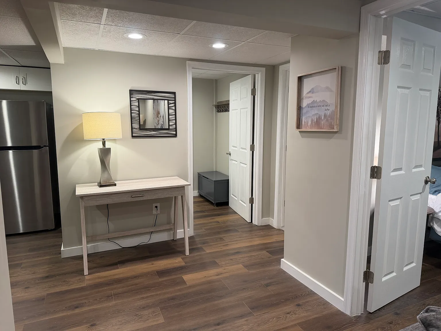2 bed, 900 sqft, $2,000 — Photo 3