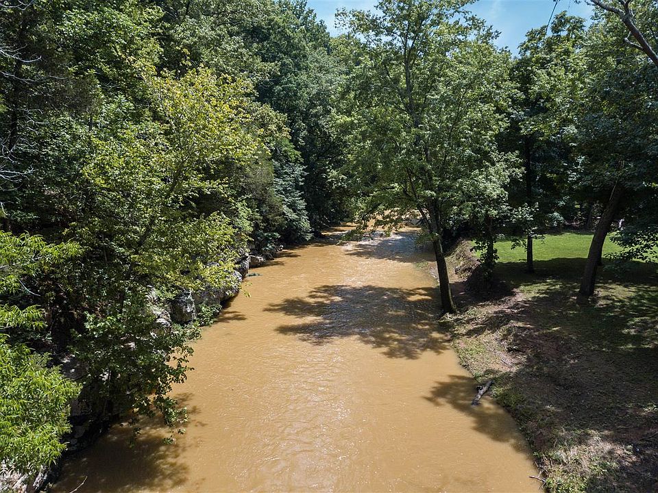 1st image of 5732 State Line Rd