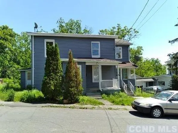 36 Thompson St, Catskill, NY 12414