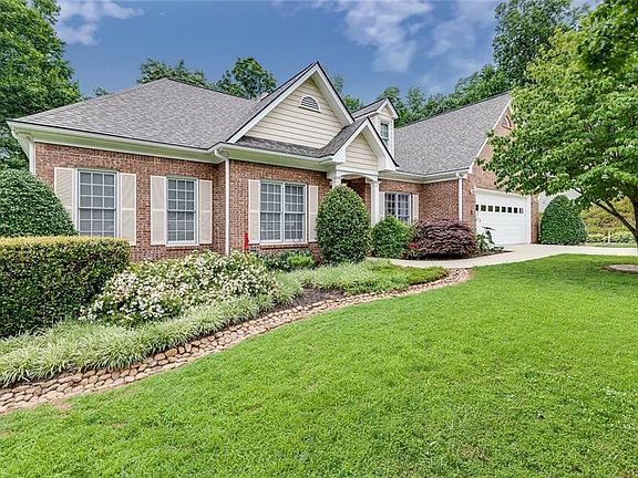 2nd image of 4735 Plantation Dr