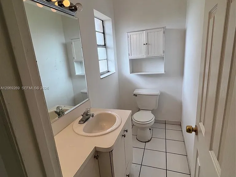 10500 SW 8th St #410 — Photo 29