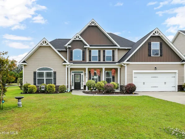 201 Wedgefield Circle, Maple Hill, NC 28454