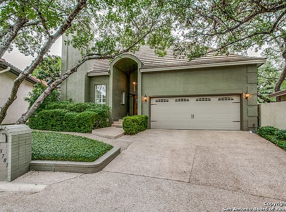 2nd image of 13787 Bluff Villas Ct