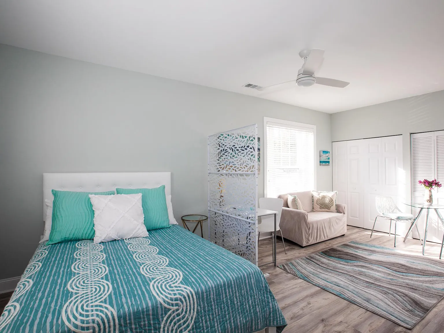 Studio, 450 sqft, $1,350 — Photo 3