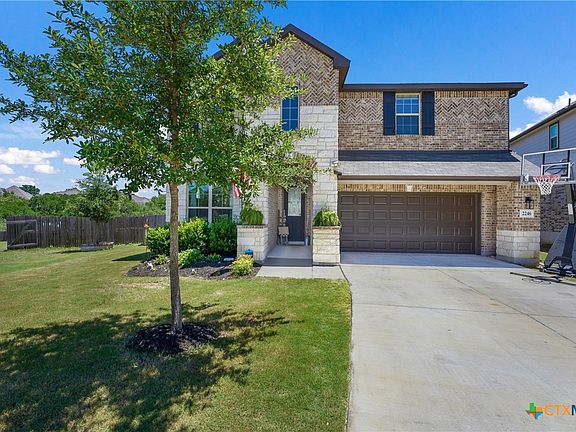 3rd image of 2246 Tiptop Ln