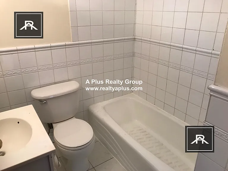338 Centre St #2 — Photo 5