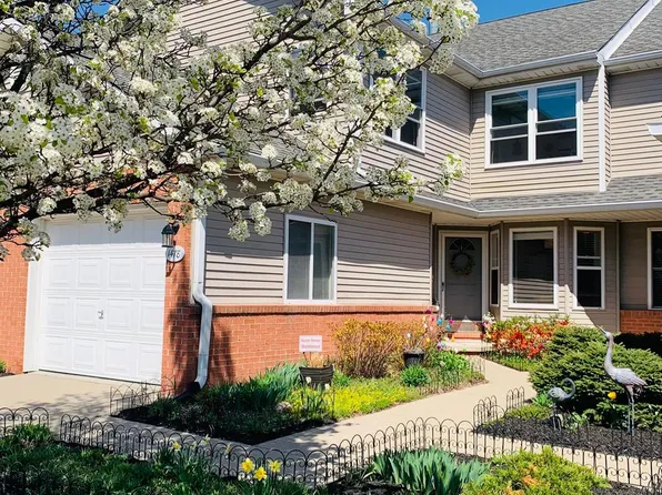 1478 Steeplechase Ct #67, Howell, MI 48843