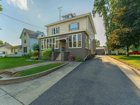 331 N Union St, Lincoln, IL 62656