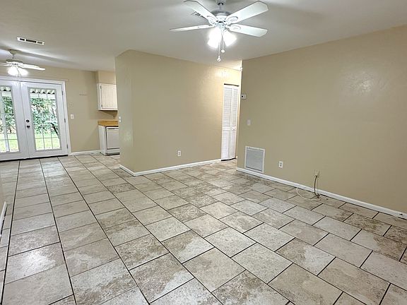 4th image of 4667 Autumn Woods Way