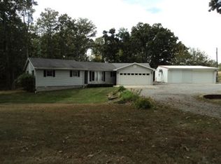 15375 N Woodlawn Ln, Woodlawn, IL 62898
