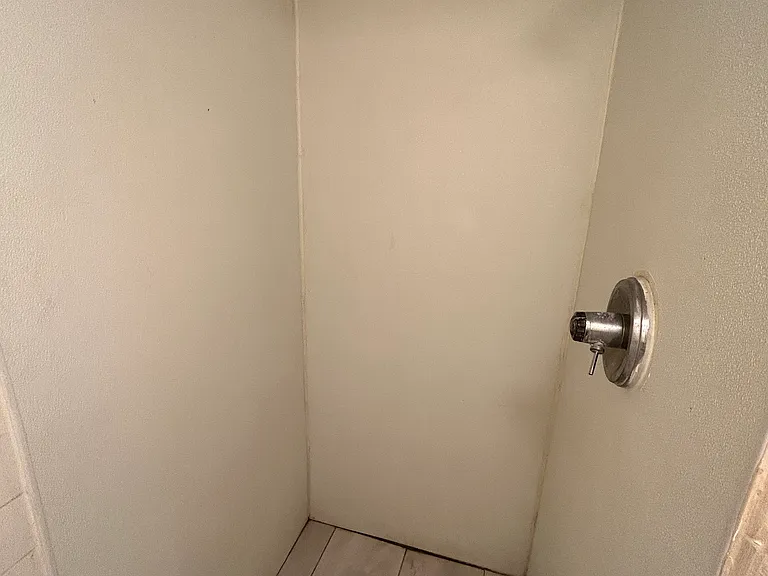 4606 California St #5 — Photo 12