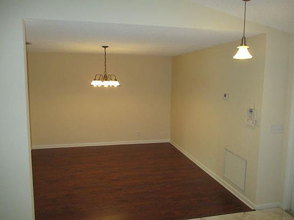 5th image of 11050 Cypress Run Cir