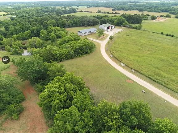 3rd image of 43310 Turkey Hill Rd
