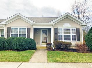 8 Golden Willows Ave, Lakewood, NJ 08701