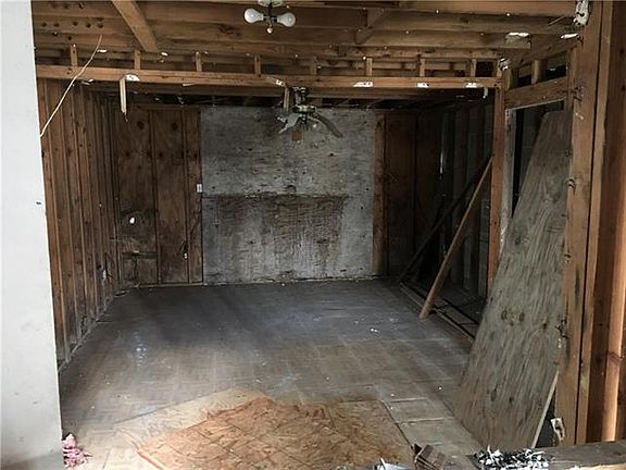4th image of 3804 Juno Dr