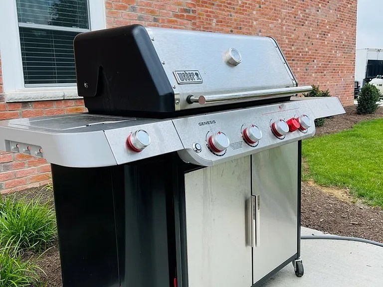 210 - Grill