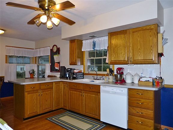 5th image of 502 W McMurray St