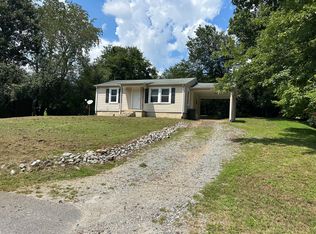 203 Walnut Ave, Hudson, NC 28638