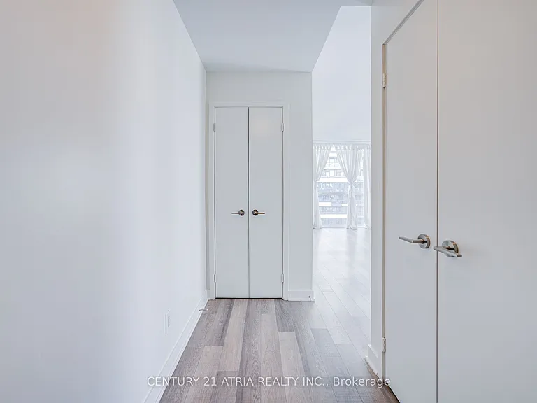290 Adelaide St W #2404 — Photo 9