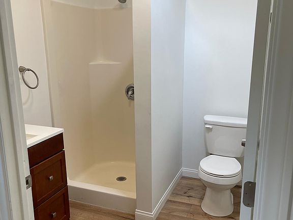 5th image of 7533 Jordan Ave