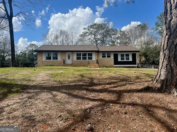 105 Robin Hood Dr, Warner Robins, GA 31088