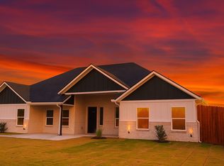 1121 County Road 4104, Greenville, TX 75401