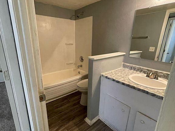 5th image of 2916 N Verity Pkwy #28