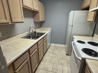 1208 Bush River Rd APT R1, Columbia, SC 29210
