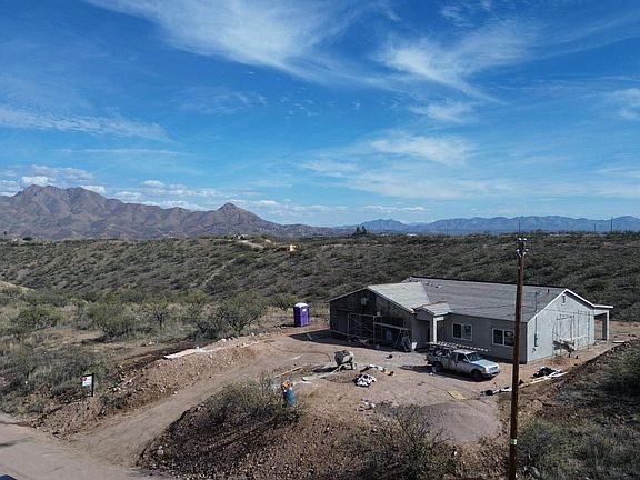 3rd image of 733 Calle Lukas