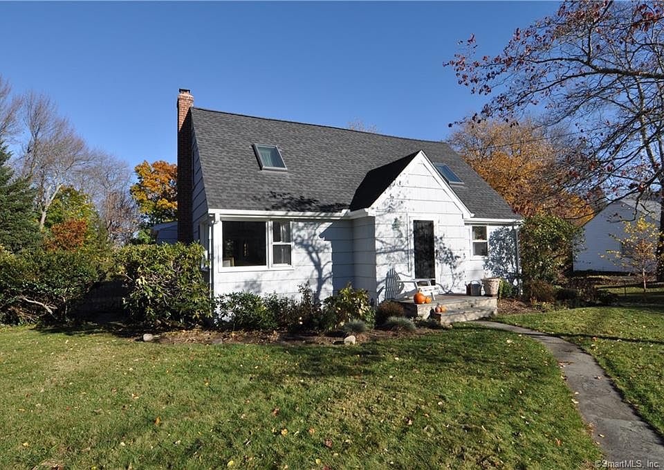 1st image of 66 Soundview Rd