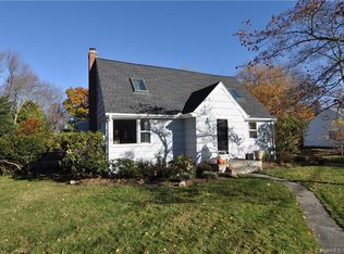 66 Soundview Rd, Ridgefield, CT 06877