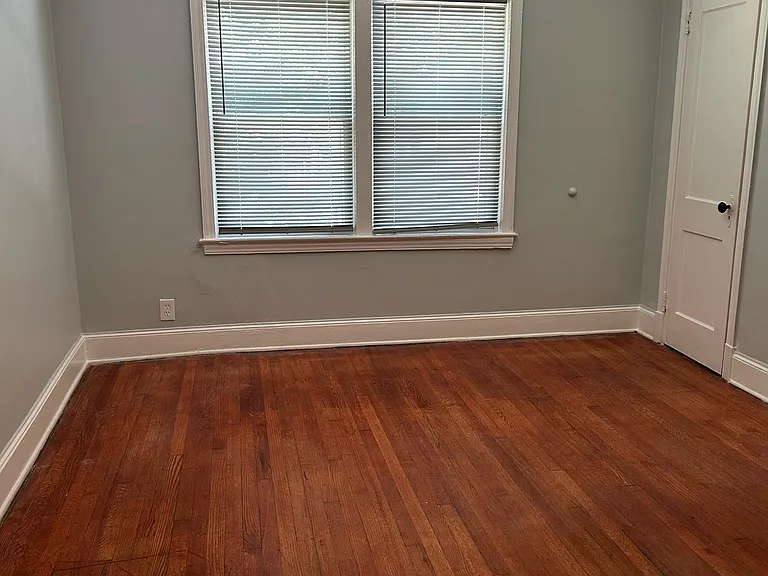 2532 Jewel St — Photo 4