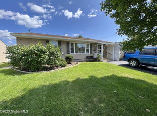 63 Knollwood Ave, Amsterdam, NY 12010
