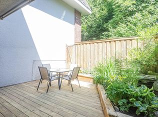 5340 Hastings St #214, Burnaby, BC