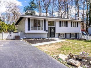 4429 Naoma Ct, Fairfax, VA 22030