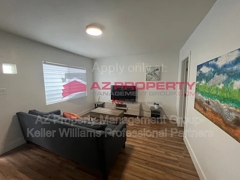 338 E Portland St — Photo 10